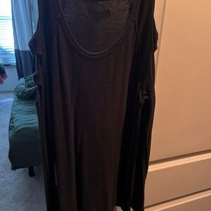 Rock & Republic Black cold shoulder top